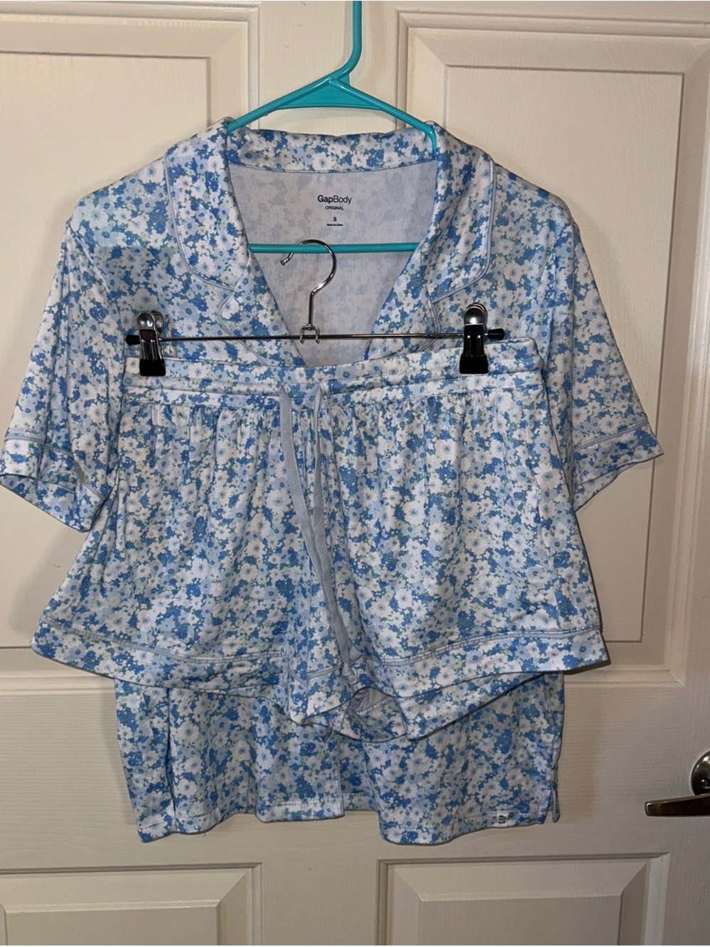 GapBody Women's Blue Floral Short Pajama Set